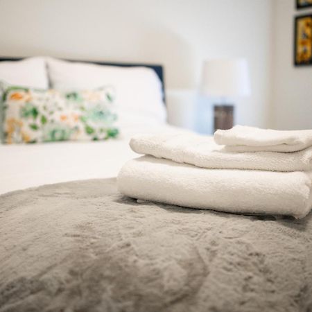 Spacious 3 Bedroom Apartment In Heart Of Niagara Thorold Buitenkant foto