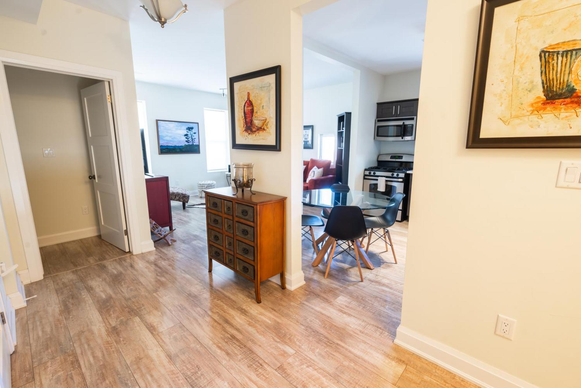 Spacious 3 Bedroom Apartment In Heart Of Niagara Thorold Buitenkant foto
