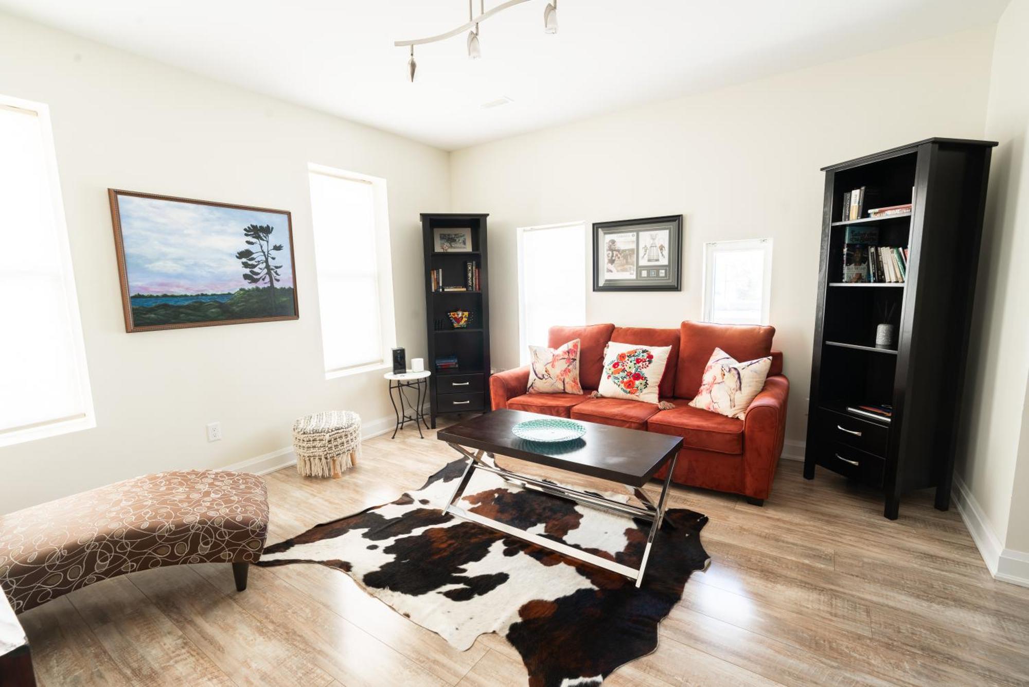 Spacious 3 Bedroom Apartment In Heart Of Niagara Thorold Buitenkant foto