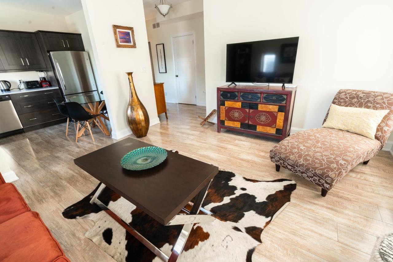 Spacious 3 Bedroom Apartment In Heart Of Niagara Thorold Buitenkant foto